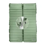 Deux matelas gonflables connectés lit double camping